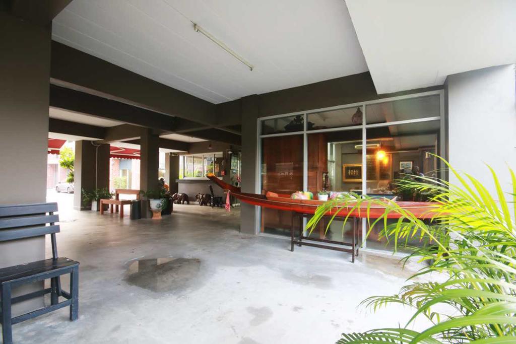 Namnon Place Nonthaburi Eksteriør bilde