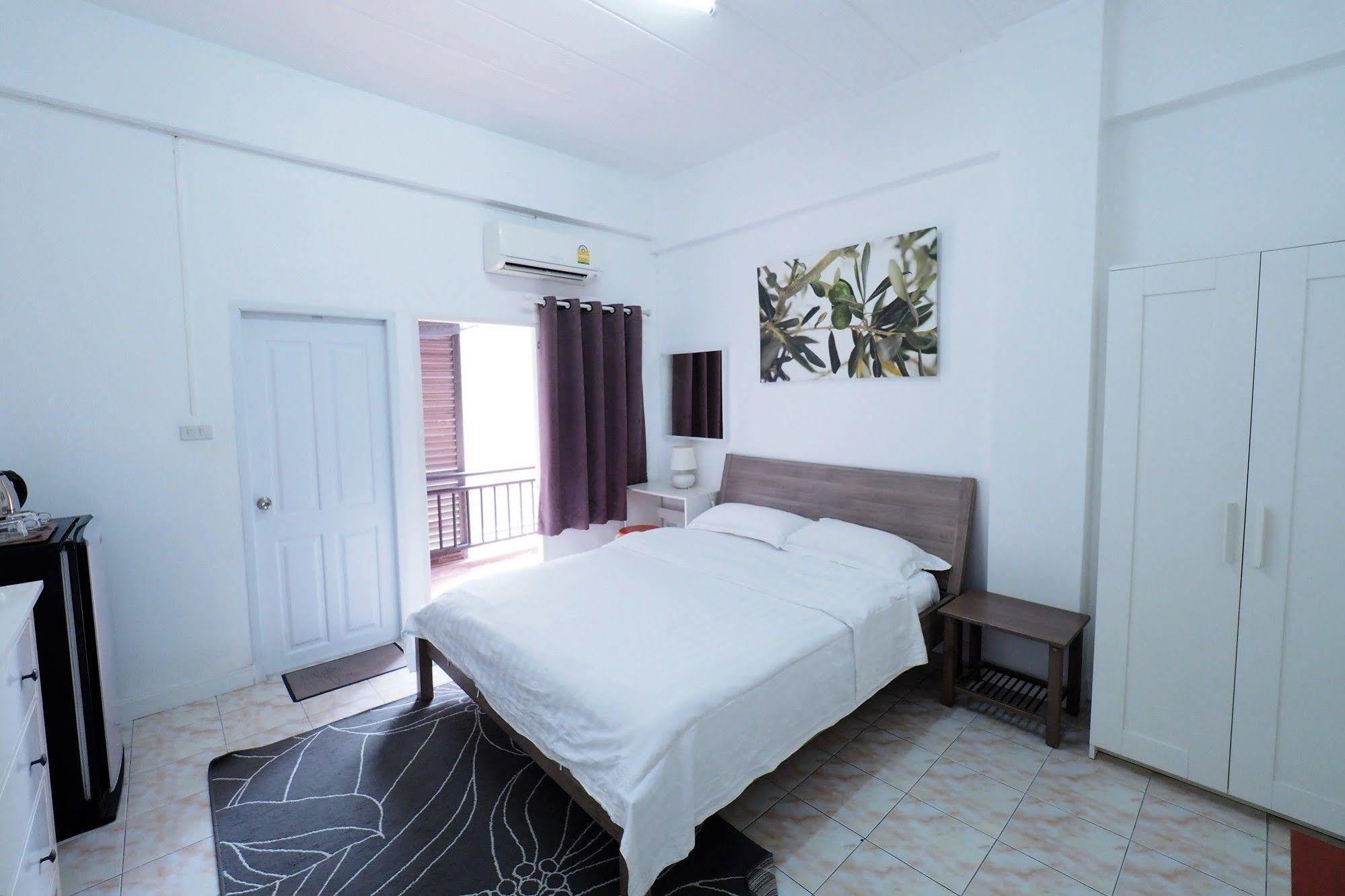 Namnon Place Nonthaburi Eksteriør bilde